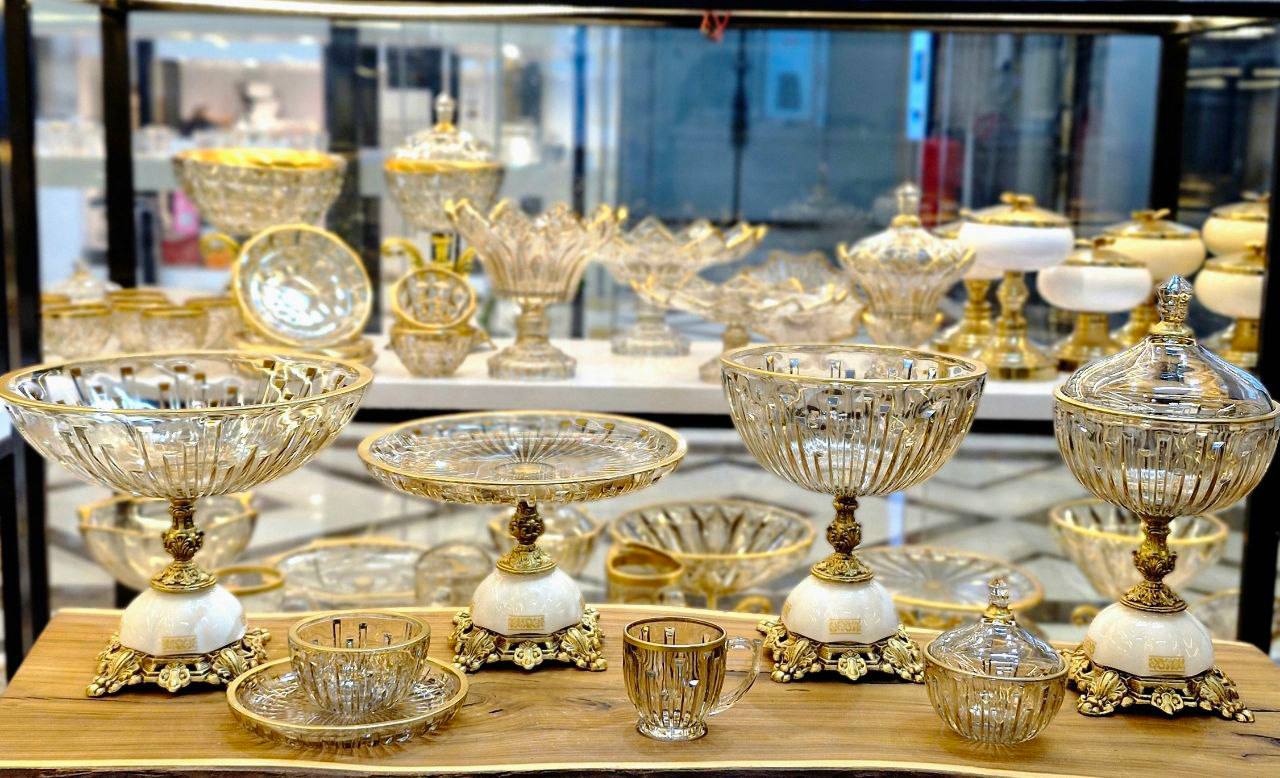 سرویس کریستال پیانو با پایه کینگ سفید