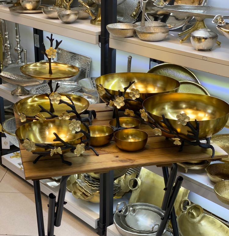 سرویس پذیرایی لوکس ۵ پارچه طرح شکوفه